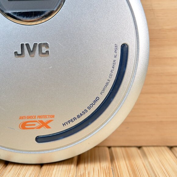 JVC XL-PG37 Personal CD Player, with 45 Seconds of Anti-Shock Protection - Picture 2 of 6